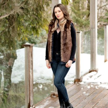 Reversible Sweater and fur vest