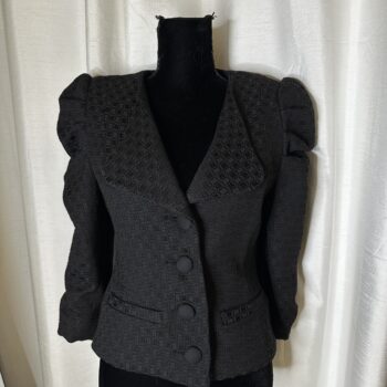 VINTAGE BLACK BLAZER
